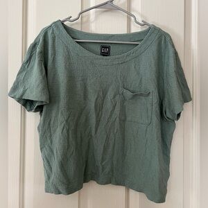 GAP Cropped Tee
